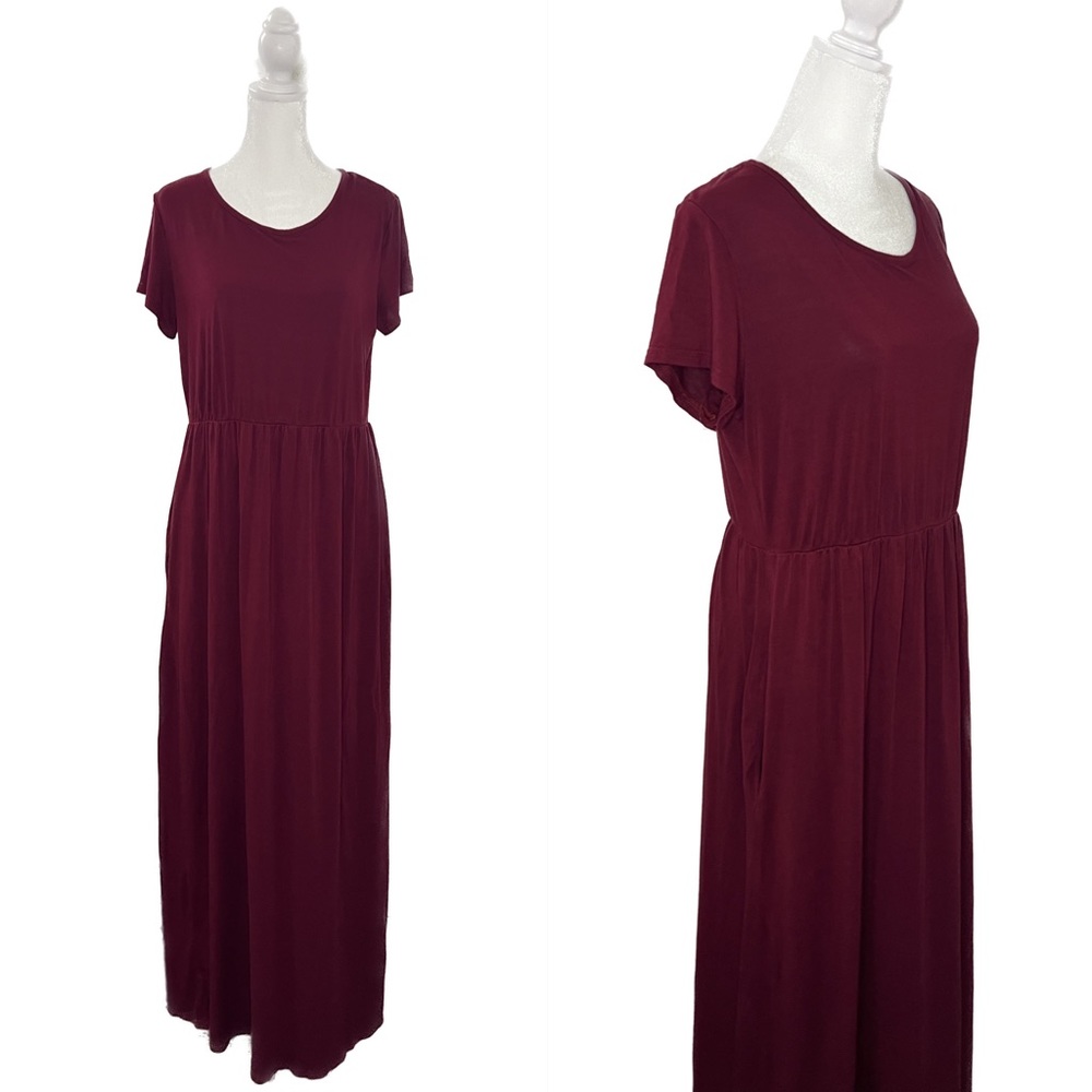 Women's Burgundy Maxi Dress - Short Sleeve Casual